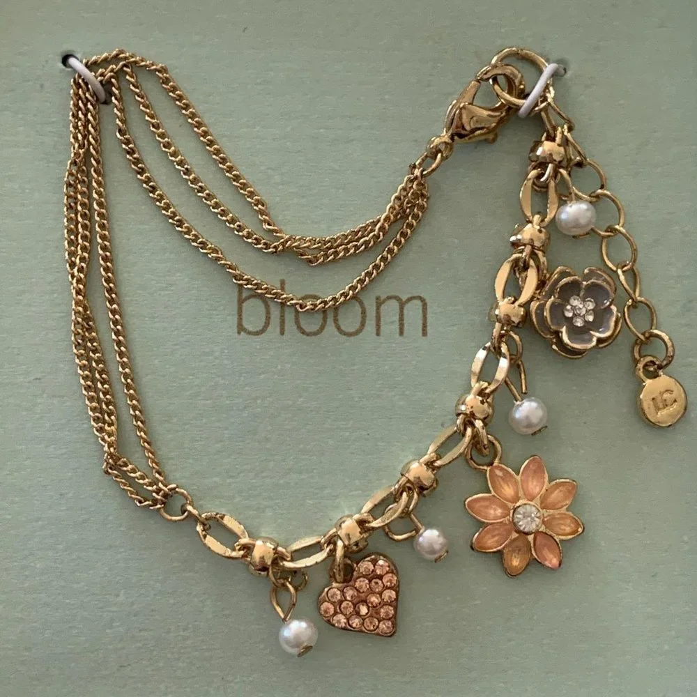 NIB Lauren Conrad Bloom Charm Bracelet Gold-tone Flowers Heart Pearl Cha… - Picture 2 of 5